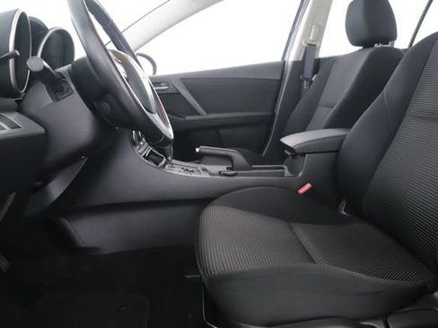 Used 2013 MAZDA MAZDA3 i Touring FWD image 16