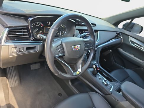 Used 2024 Cadillac XT6 Luxury FWD image 18