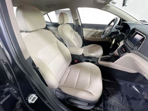 Used 2018 Hyundai Elantra SEL image 25