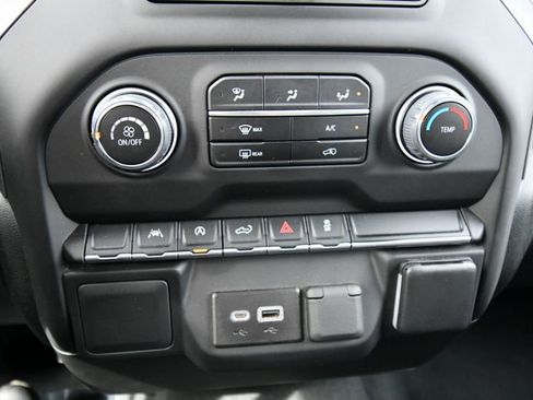 Used 2022 Chevrolet Silverado 1500 Custom image 52