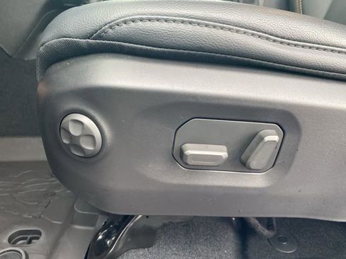 New 2026 Jeep Gladiator Sport AWD/4WD image 12