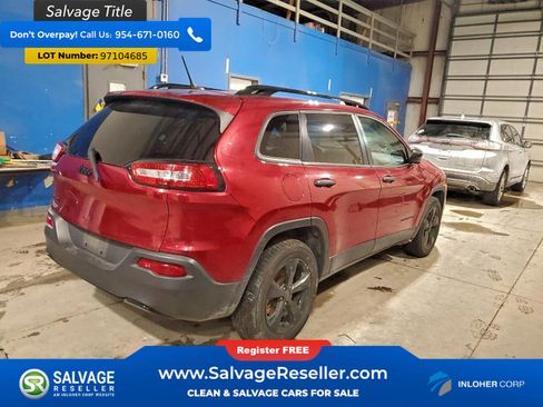 Used 2017 Jeep Cherokee Sport w/ Cold Weather Group AWD/4WD image 4