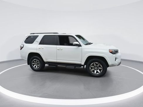 Used 2022 Toyota 4Runner TRD Off-Road Premium w/ Moonroof Package AWD/4WD image 2