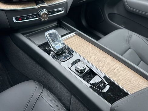 New 2026 Volvo XC60 B5 Plus w/ Protection Package Premier image 14