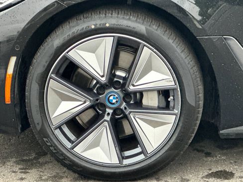 Certified 2023 BMW i4 eDrive35 RWD image 36