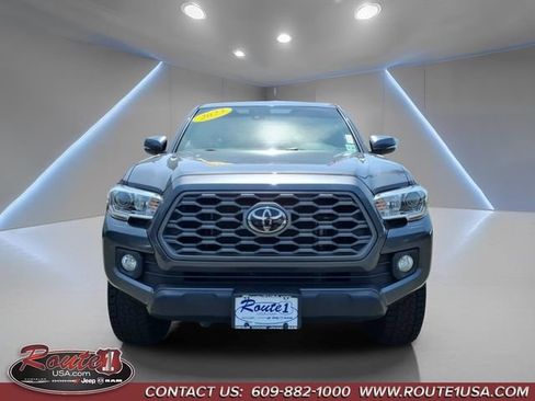 Used 2023 Toyota Tacoma TRD Off-Road AWD/4WD image 9