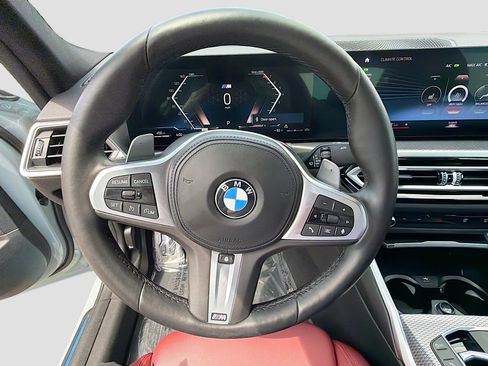 Used 2023 BMW 330i Sedan w/ M Sport Package RWD image 39