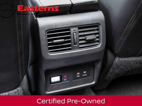 Certified 2023 Nissan Rogue SL w/ SL Premium Package image 27