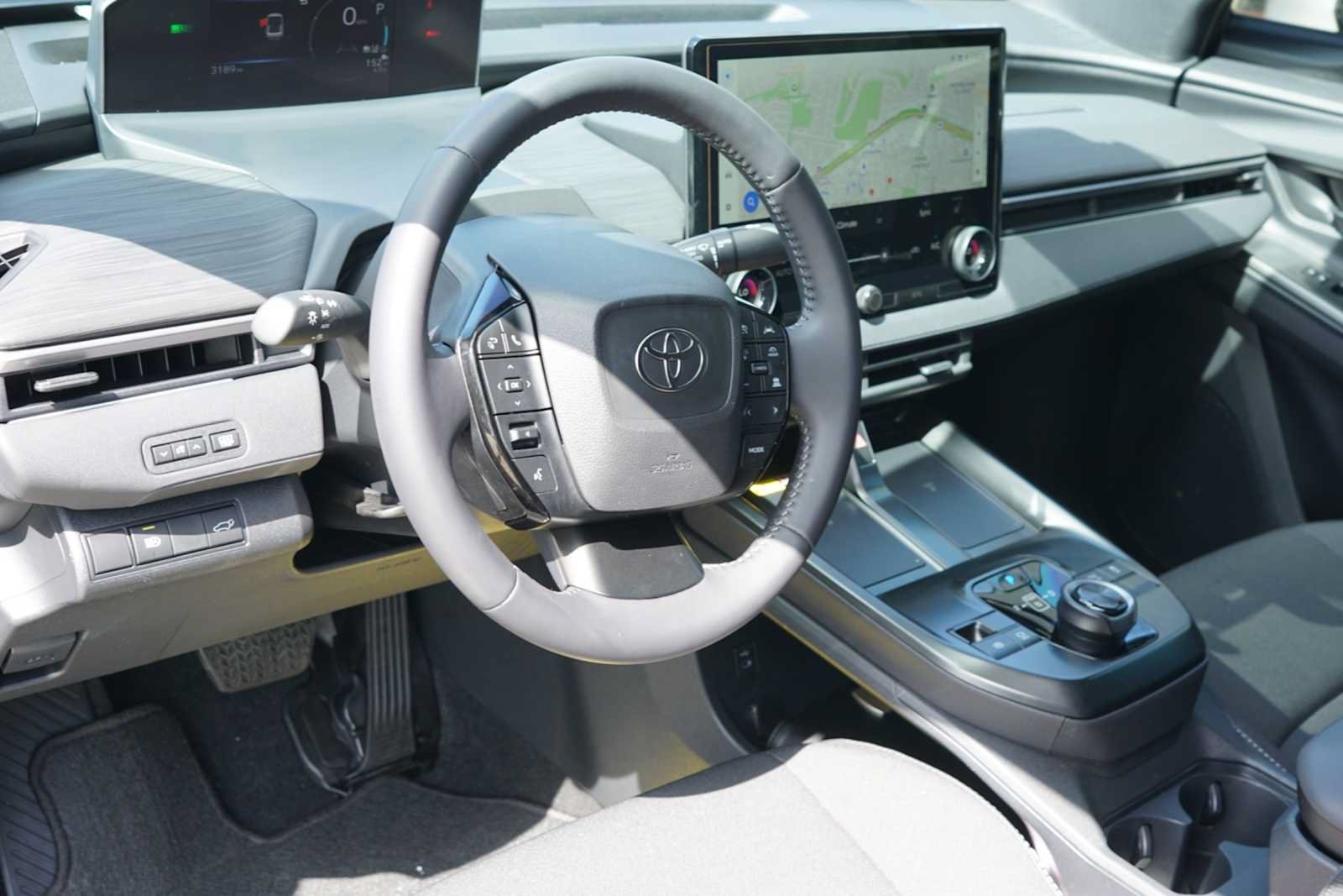 Used 2026 Toyota C-HR AWD/4WD image 6