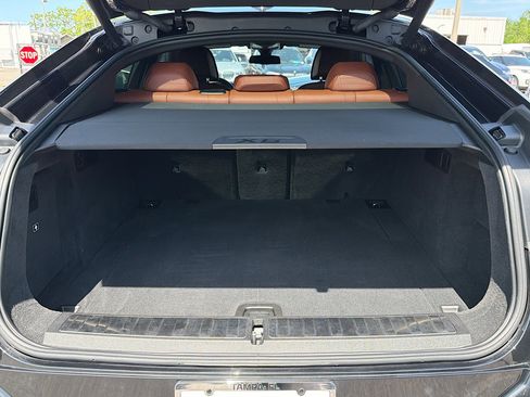 Used 2023 BMW X6 xDrive40i w/ M Sport Package image 11