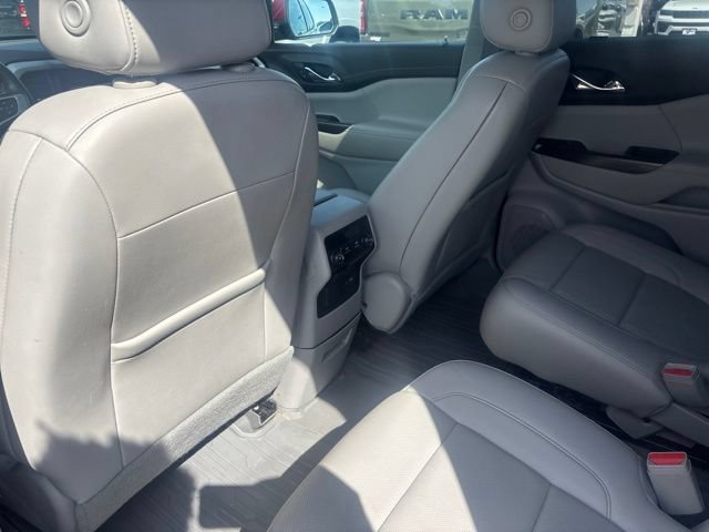 Used 2021 GMC Acadia SLT w/ LPO, Floor Liner Package FWD image 19