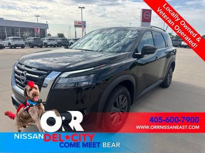 Used 2024 Nissan Pathfinder SV