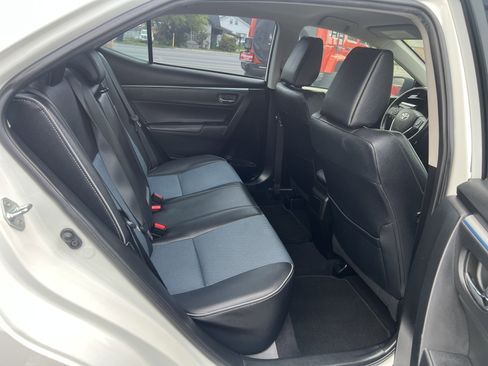 Used 2015 Toyota Corolla S FWD image 19