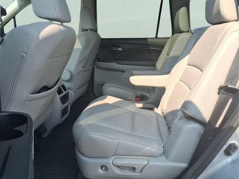 Used 2018 Honda Pilot Elite image 21