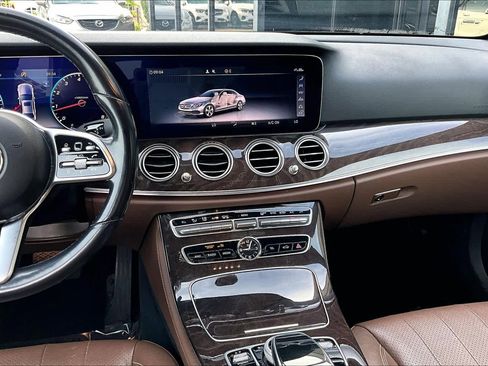 Used 2020 Mercedes-Benz E 350 Sedan image 6