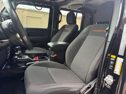 Used 2021 Jeep Gladiator Mojave AWD/4WD image 26