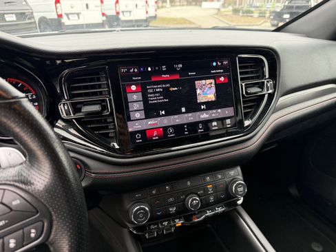 Used 2024 Dodge Durango GT image 19