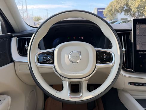 New 2026 Volvo XC60 B5 Ultra w/ Climate Package image 14