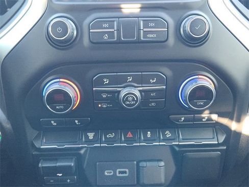 Used 2021 Chevrolet Silverado 3500 LT w/ Convenience Package image 22