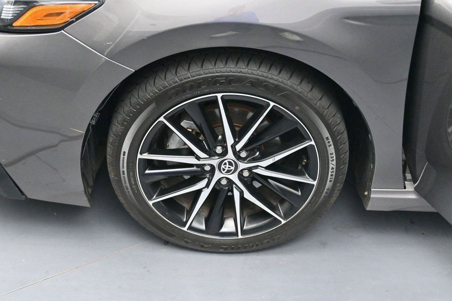 Used 2023 Toyota Camry SE FWD image 28