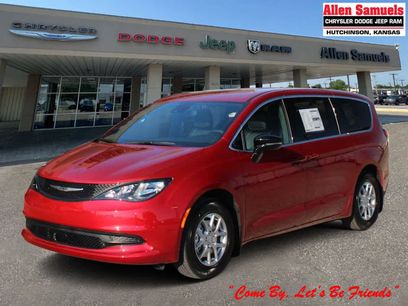 New 2025 Chrysler Voyager LX