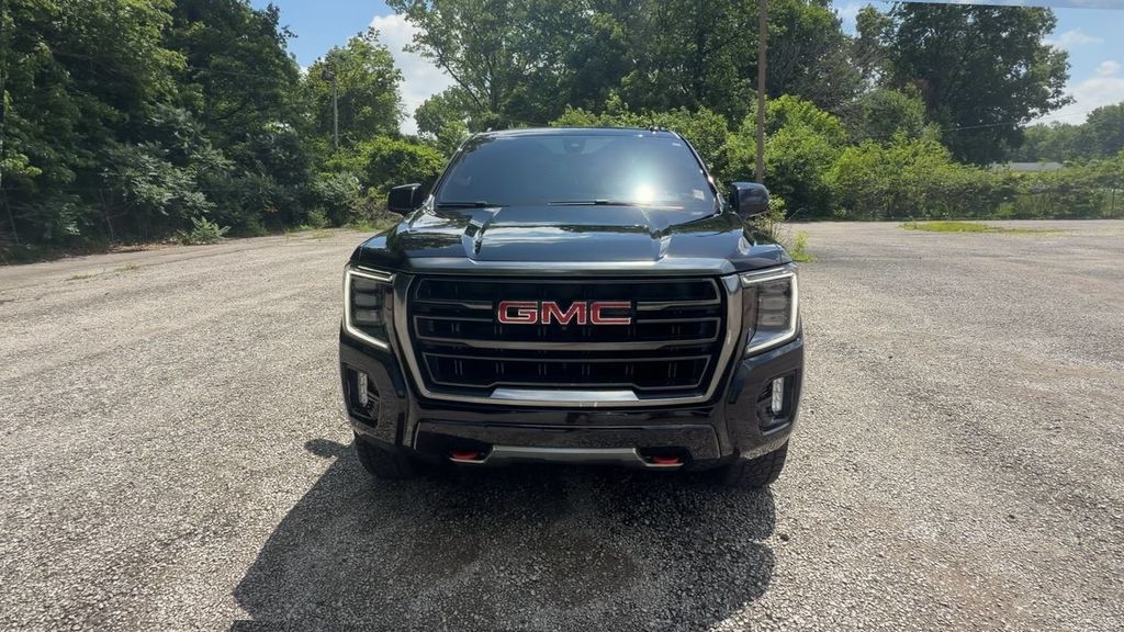 Used 2021 GMC Yukon AT4 w/ Rear Media and Nav Package AWD/4WD image 3