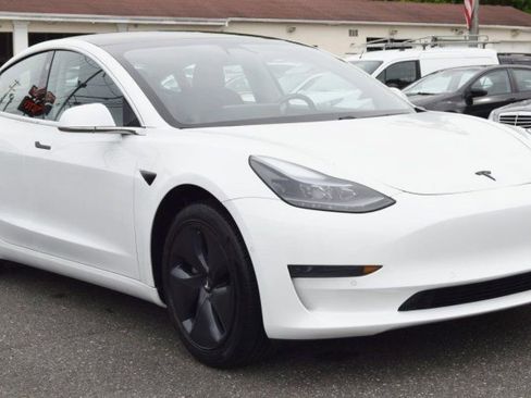 Used 2020 Tesla Model 3 Standard Range RWD image 12
