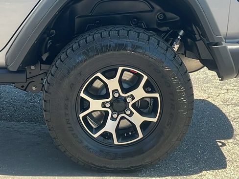 Used 2021 Jeep Wrangler Unlimited Rubicon AWD/4WD image 7