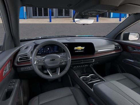 New 2026 Chevrolet Traverse Z71 w/ Driver Confidence Package image 16