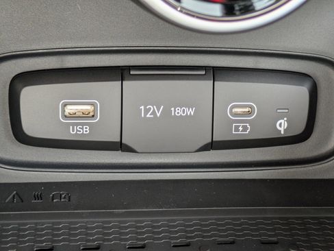 New 2026 Hyundai Venue SEL image 25