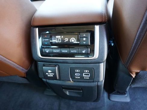 Used 2024 Subaru Ascent Touring AWD/4WD image 14