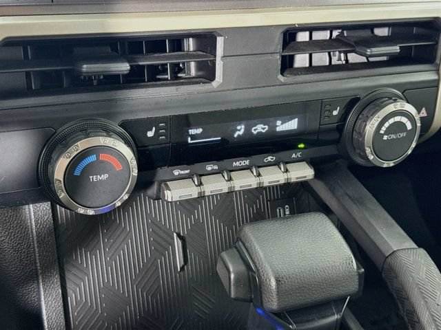 Certified 2025 Toyota Tacoma 4x4 Double Cab image 17