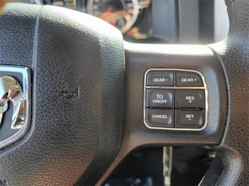 Used 2017 RAM 1500 Classic SLT image 24