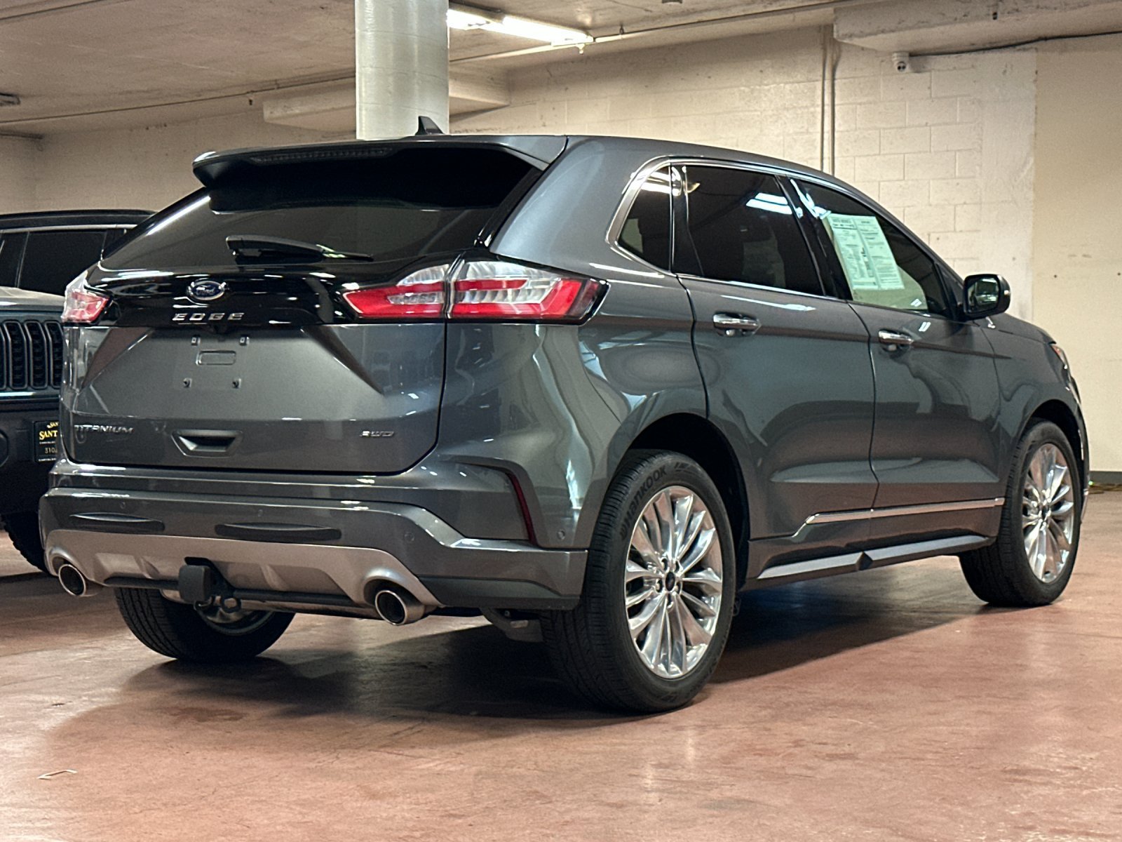Used 2022 Ford Edge Titanium w/ Equipment Group 301A AWD/4WD image 5
