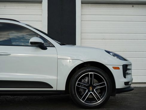 Used 2021 Porsche Macan image 7