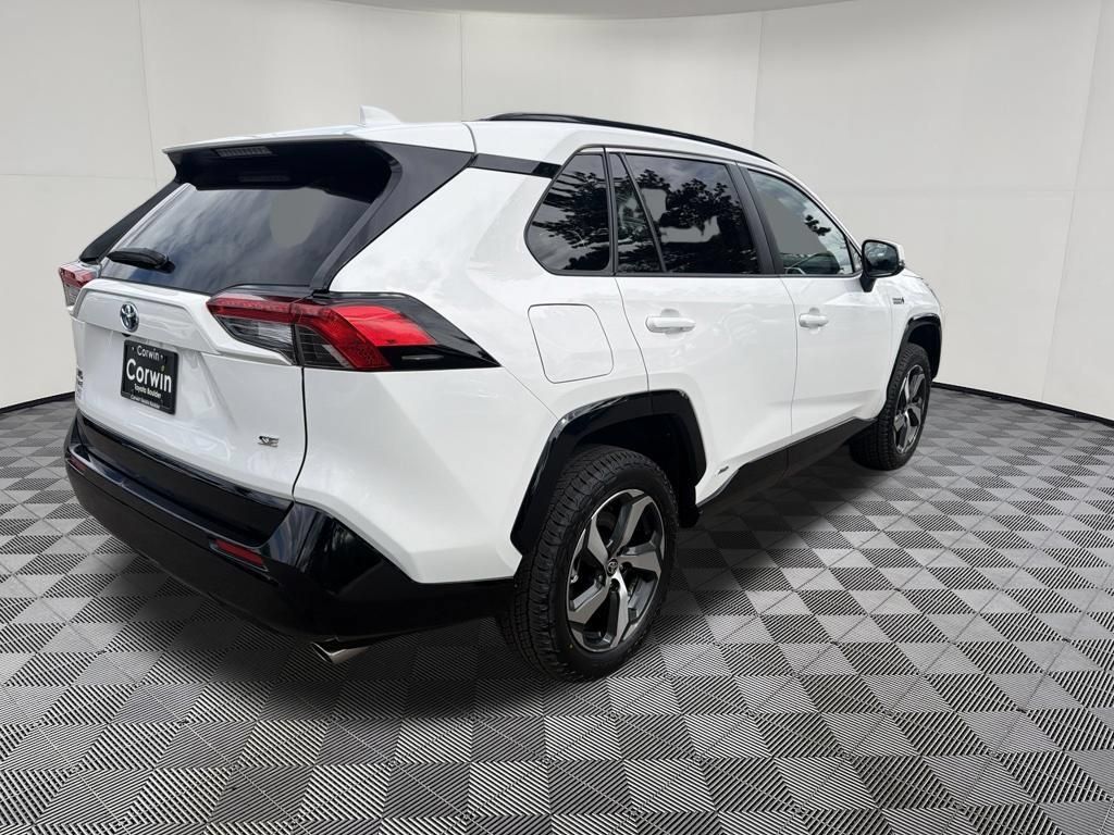 Used 2023 Toyota RAV4 SE w/ Weather & Moonroof Package AWD/4WD image 8