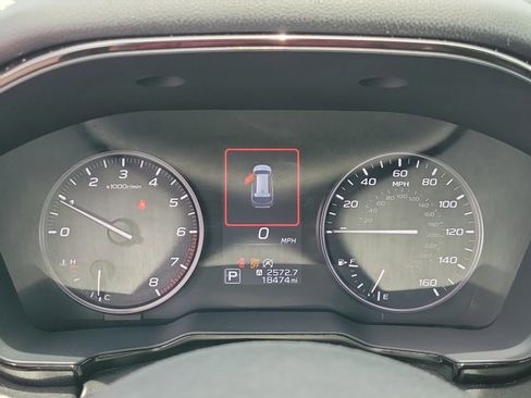Used 2025 Subaru Outback Premium AWD/4WD image 18