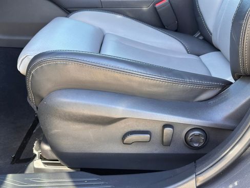 Used 2025 Subaru Outback Limited image 30