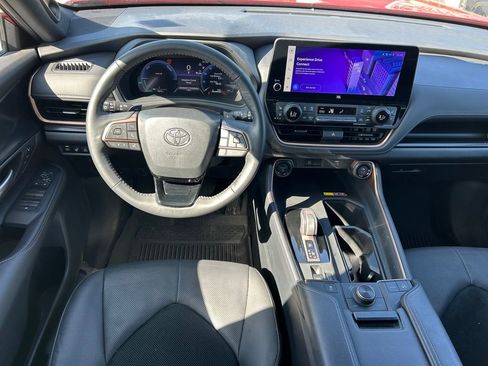 Certified 2024 Toyota Grand Highlander MAX Limited image 19