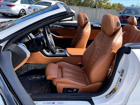 Used 2022 BMW 840i xDrive Convertible image 6