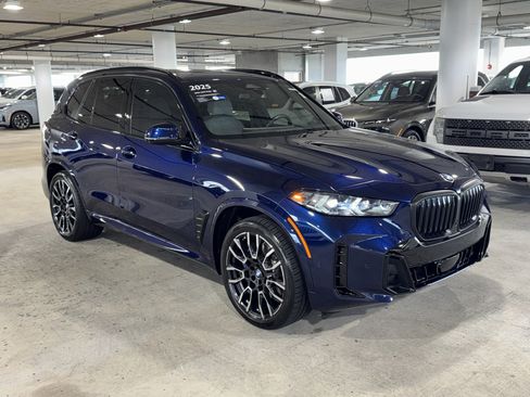 Used 2025 BMW X5 xDrive40i w/ M Sport Package AWD/4WD image 2