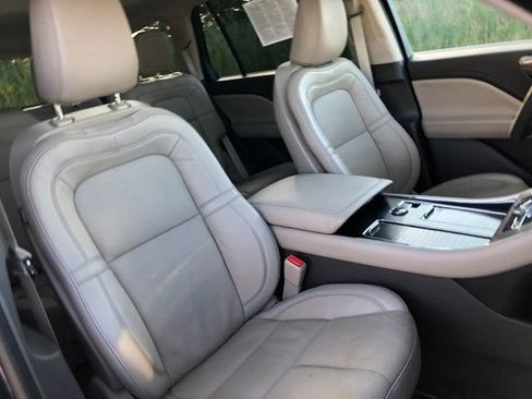 Used 2023 Lincoln Aviator Reserve w/ Elements Package Plus AWD/4WD image 17