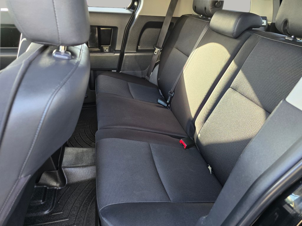 Used 2014 Toyota FJ Cruiser 4WD w/ Upgrade Package image 23