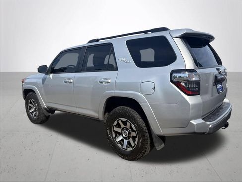 Used 2019 Toyota 4Runner TRD Off-Road Premium AWD/4WD image 9