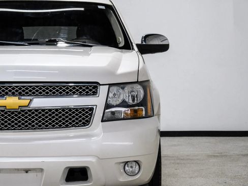 Used 2013 Chevrolet Tahoe LTZ RWD image 50