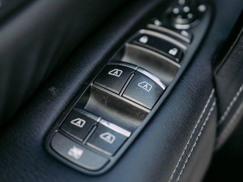 Used 2017 Nissan Armada Platinum image 19