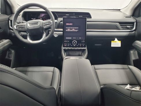 New 2026 GMC Terrain Denali w/ LPO, Black Badging Package image 5