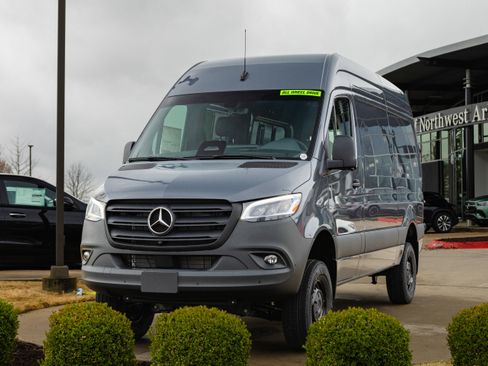 New 2026 Mercedes-Benz Sprinter 2500 image 3