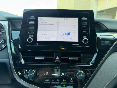Used 2023 Toyota Camry SE FWD image 28