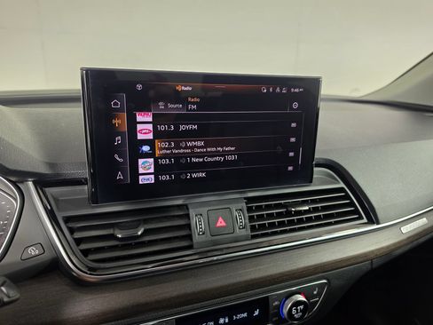 Certified 2023 Audi Q5 2.0T Premium w/ Convenience Package AWD/4WD image 29